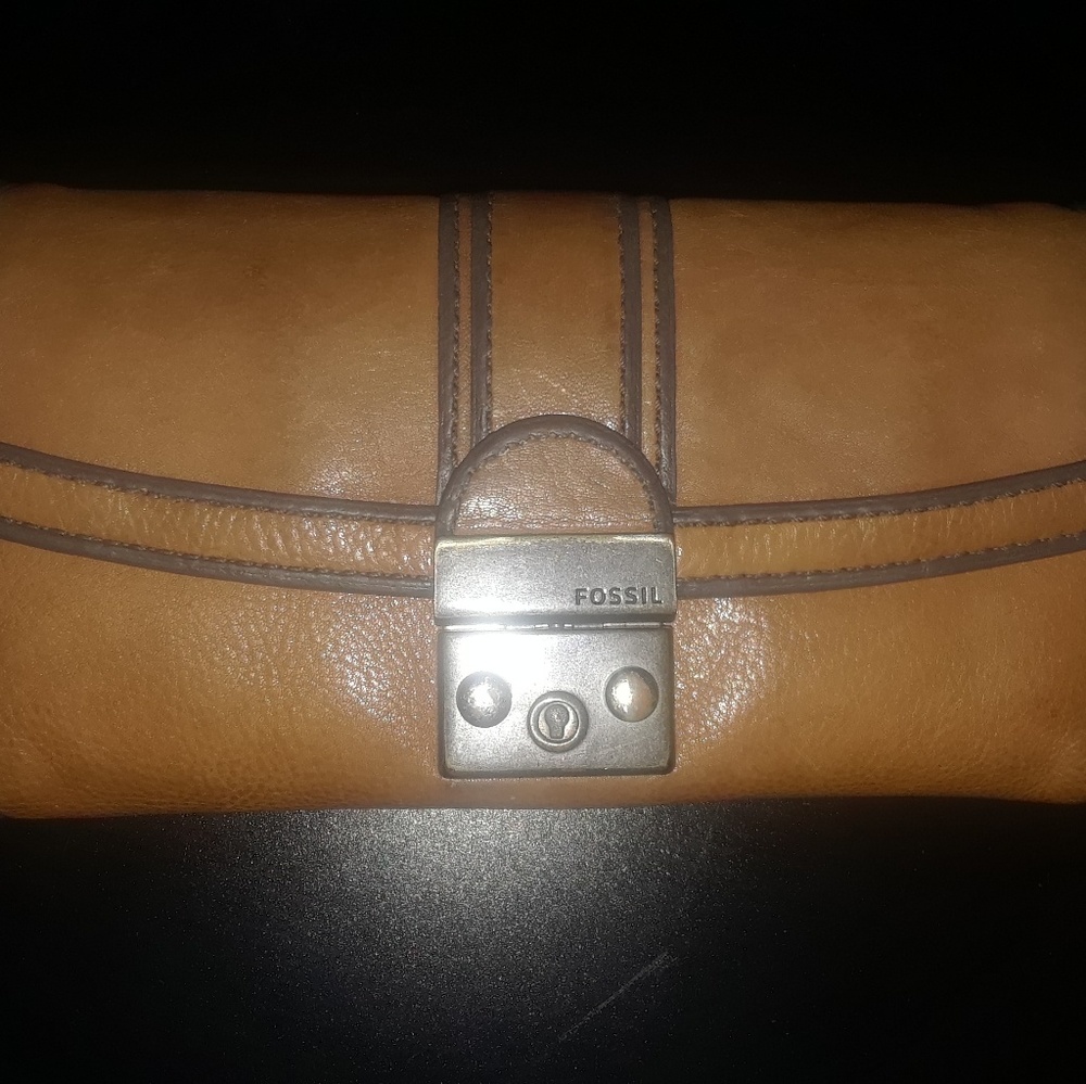 Fossil wallet